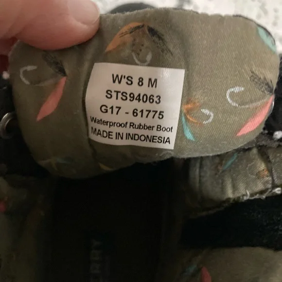 💥Sperry💥 Saltwater Quilted top waterproof duck boots. - Picture 4 of 6